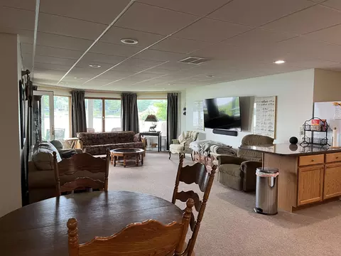 Living - 2393 Islanders, Gladwin, MI 48624 photo 6 of 13