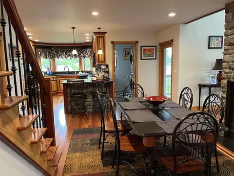 Dining - 2393 Islanders, Gladwin, MI 48624 photo 3 of 6