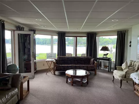 Living - 2393 Islanders, Gladwin, MI 48624 photo 7 of 13