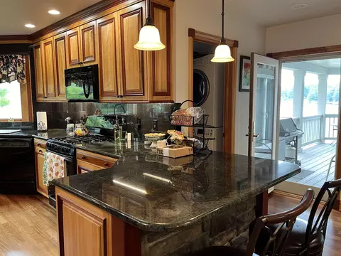 Kitchen - 2393 Islanders, Gladwin, MI 48624 photo 3 of 10