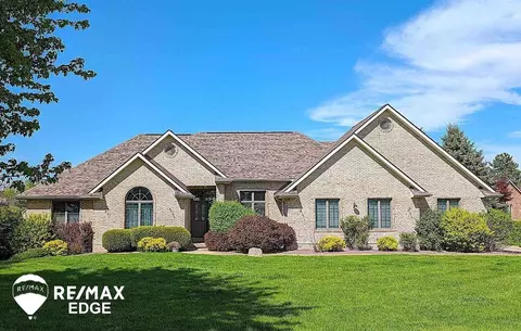 9445 Creekbend, Davison, MI 48423
