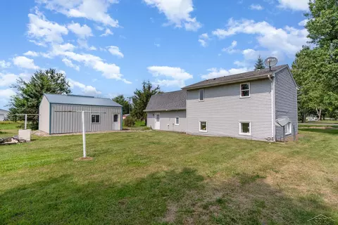 3020 E Laporte, Hemlock, MI 48626 photo 26