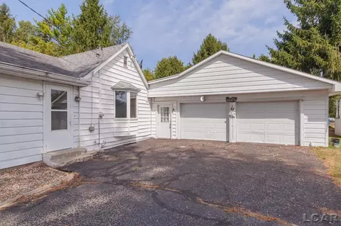 1440 W Carleton, Adrian, MI 49221 photo 4