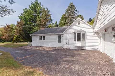 1440 W Carleton, Adrian, MI 49221 photo 5