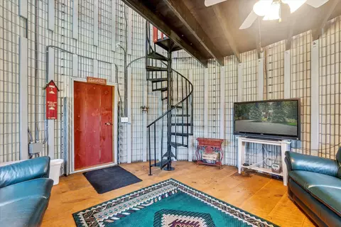 Living - 5703 Peet, Chesaning, MI 48616 photo 5 of 5