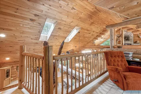Entry Way - 5703 Peet, Chesaning, MI 48616 photo 5 of 5