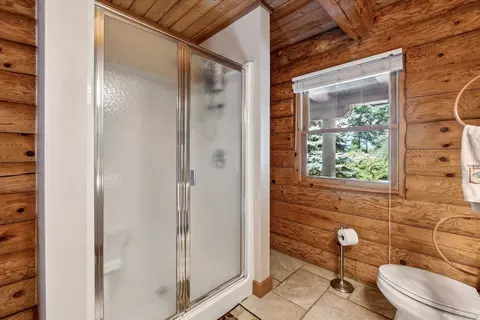 Bath - 5703 Peet, Chesaning, MI 48616 photo 2 of 5