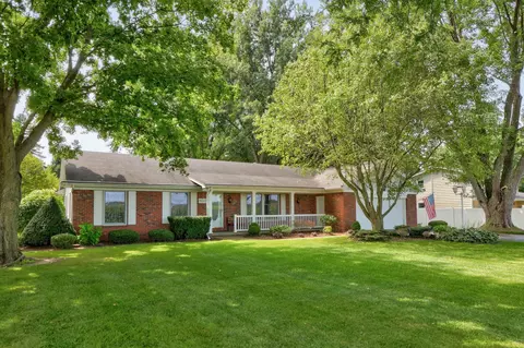 9060 E Curtis, Frankenmuth, MI 48734 photo 2