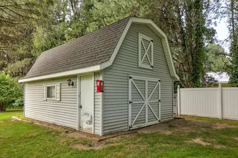 9060 E Curtis, Frankenmuth, MI 48734 photo 35