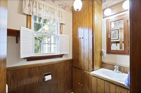 9060 E Curtis, Frankenmuth, MI 48734 photo 19