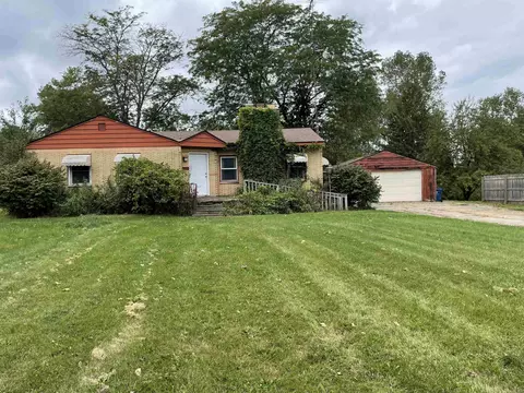 9212 Fenton #1, Grand Blanc, MI 48439