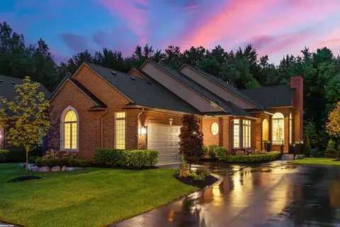 2616 Barberry, Shelby Township, MI 48316