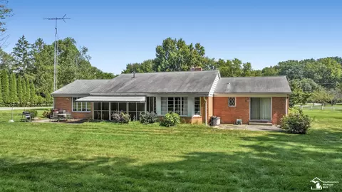 Exterior - 7855 Comanche, Temperance, MI 48182 photo 3 of 10
