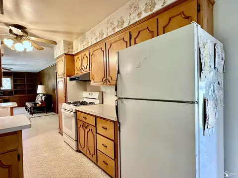 Kitchen - 7855 Comanche, Temperance, MI 48182 photo 3 of 5