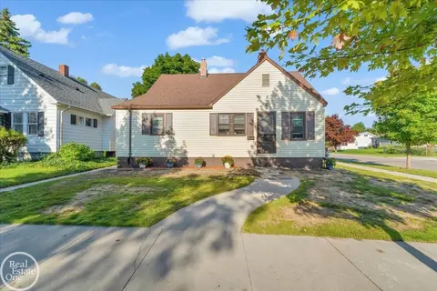 1303 17th, Port Huron, MI 48060