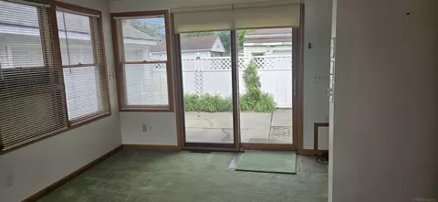 11267 Packard, Warren, MI 48089 photo 2