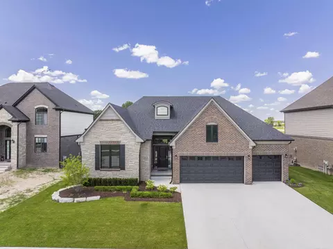 49195 Langford #201, Macomb, MI 48044