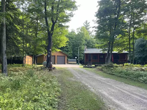 179 White Bear, Negaunee, MI 49866