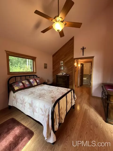 E6961 Maple Grove, Munising, MI 49862 photo 14