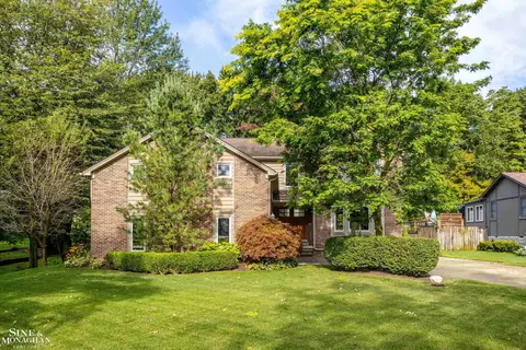 37899 Hazel, Harrison Township, MI 48045