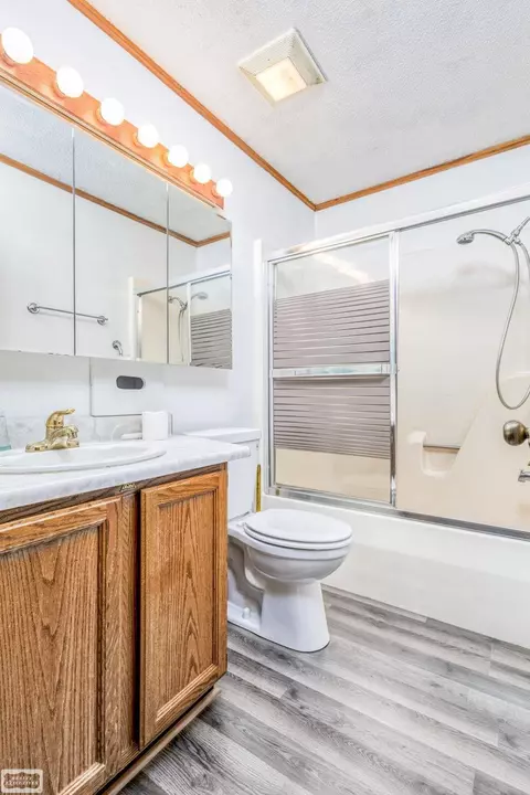 Bath - 4780 Rose City Rd, Lupton, MI 48635 photo 2 of 2