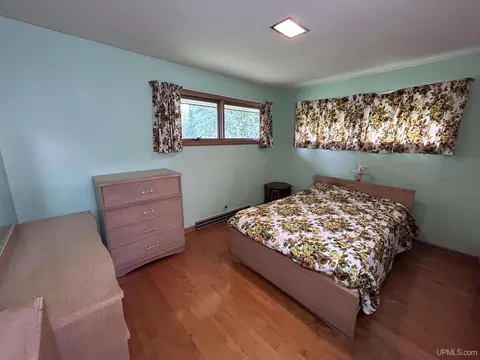 710 Ashlund, Wakefield, MI 49968 photo 26