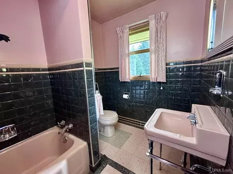 710 Ashlund, Wakefield, MI 49968 photo 24