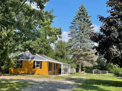 47270 Burton, Utica, MI 48317