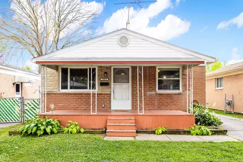 19415 Opal, Clinton Township, MI 48035