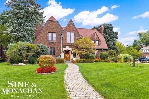 Exterior - 808 Berkshire, Grosse Pointe, MI 48230 photo 14 of 16