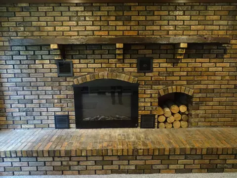 8400 Clinton, Jackson, MI 49201 photo 8