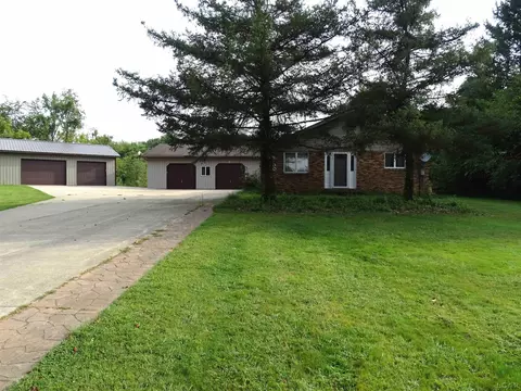 8400 Clinton, Jackson, MI 49201 photo 3