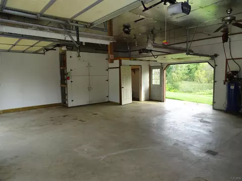 8400 Clinton, Jackson, MI 49201 photo 32