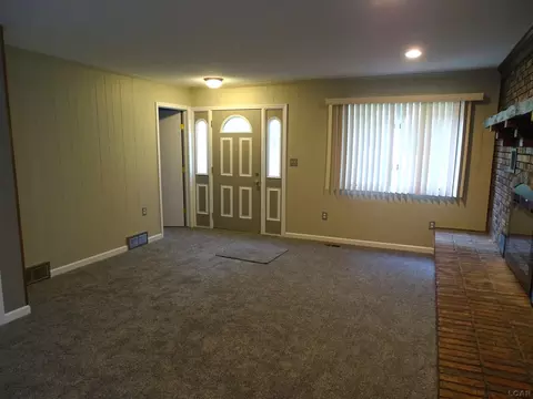 8400 Clinton, Jackson, MI 49201 photo 6