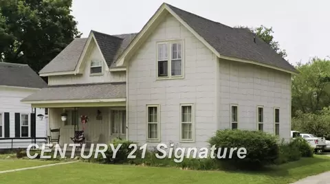 231 N Church St, Ortonville, MI 48462