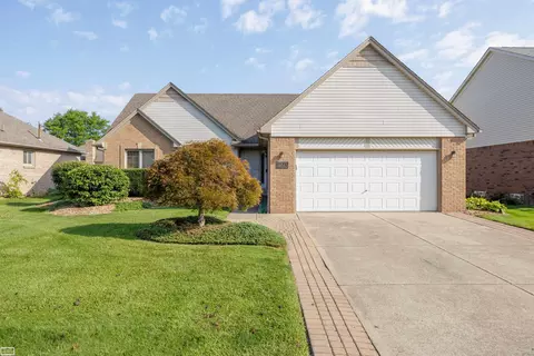 14647 Redford, Sterling Heights, MI 48312