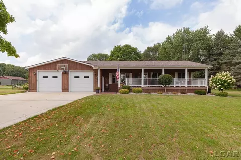 1990 Oakwood, Adrian, MI 49221