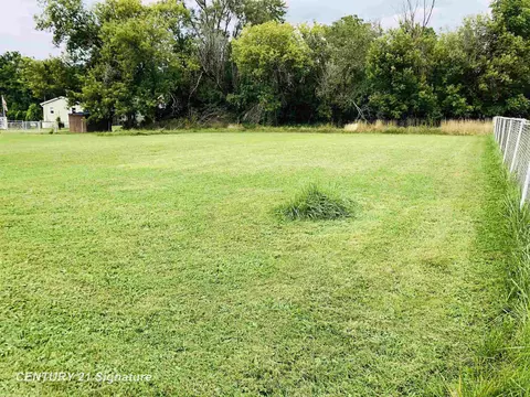 Exterior - 1540 Pound, Flint, MI 48532 photo 6 of 10