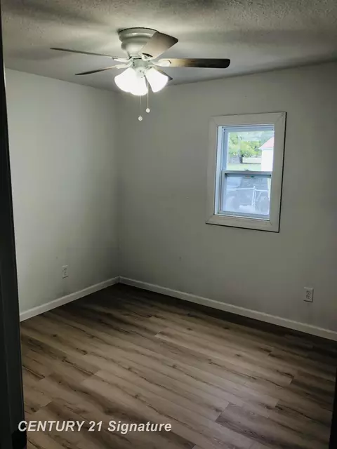 Bedroom - 1540 Pound, Flint, MI 48532 photo 1 of 4