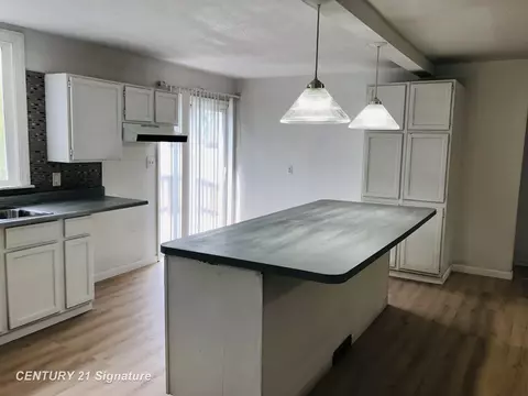 Kitchen - 1540 Pound, Flint, MI 48532 photo 2 of 4
