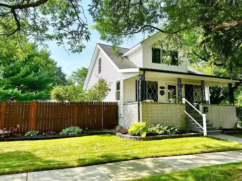 8504 Central, Center Line, MI 48015