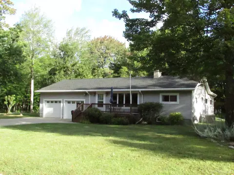e5176 Wilderness Drive, Au Train, MI 49806