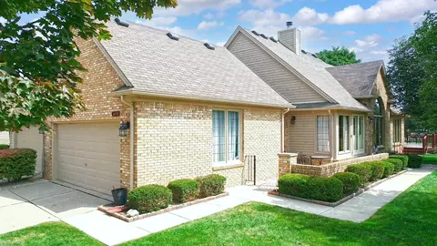 16898 Boulder UNIT 60  16, Macomb, MI 48042