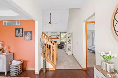607 Webber, Temperance, MI 48182 photo 7