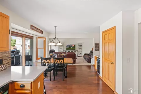 607 Webber, Temperance, MI 48182 photo 18