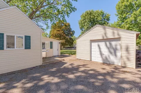 112 Bartlett, Clinton, MI 49236 photo 2