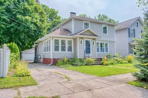 604 N Ball, Owosso, MI 48867