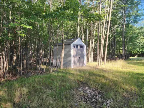 51 Tipperary, Gladstone, MI 49837