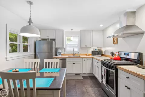 Kitchen - 1115 E Mitchell, Petoskey, MI 49770 photo 4 of 4