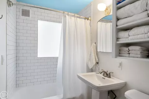 Bath - 1115 E Mitchell, Petoskey, MI 49770 photo 1 of 1